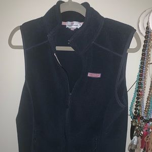 Vineyard Vines Navy vest, size M